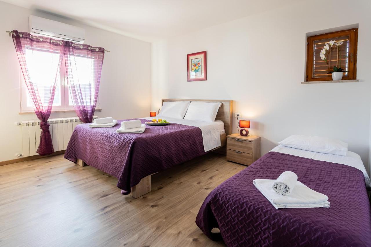 Apartman Volte Lägenhet Buzet Exteriör bild