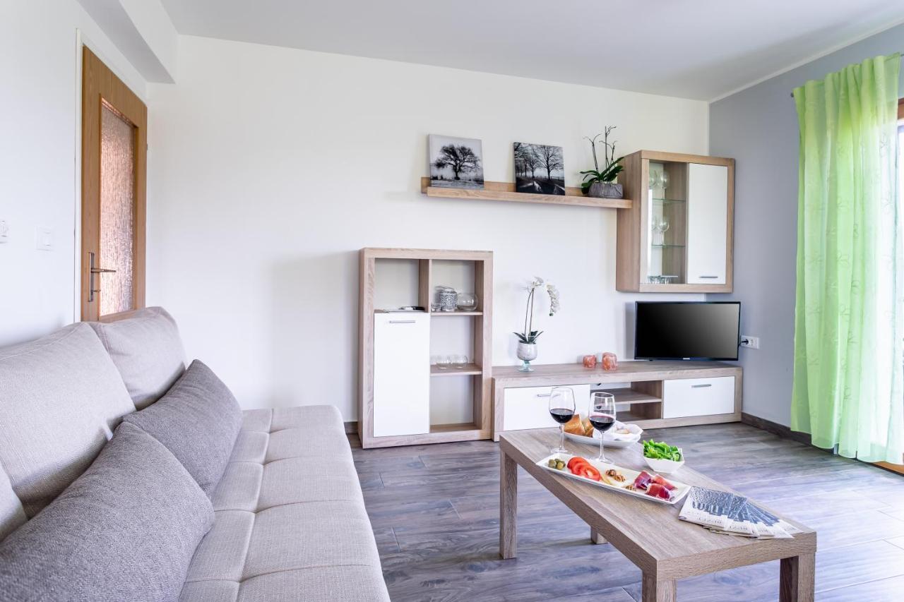 Apartman Volte Lägenhet Buzet Exteriör bild